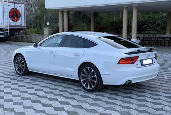 Makina ne shitje  ne Tirane - 13,400 Euro