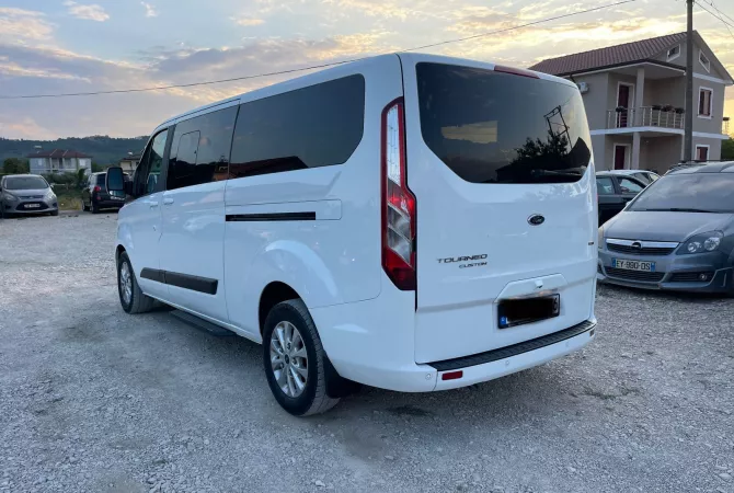 🚗 Makine me qera Ford Tourneo Custom 9-vendesh 120Euro