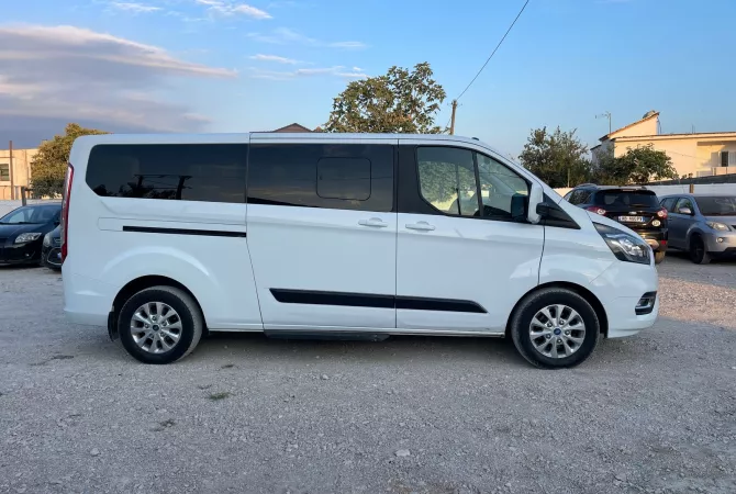 🚗 Makine me qera Ford Tourneo Custom 9-vendesh 120Euro