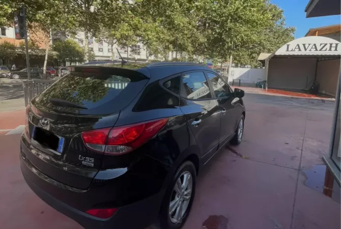 Auto in Vendita  a Tirana - 6,500 Euro