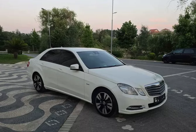 Makina ne shitje  ne Tirane - 9,500 Euro