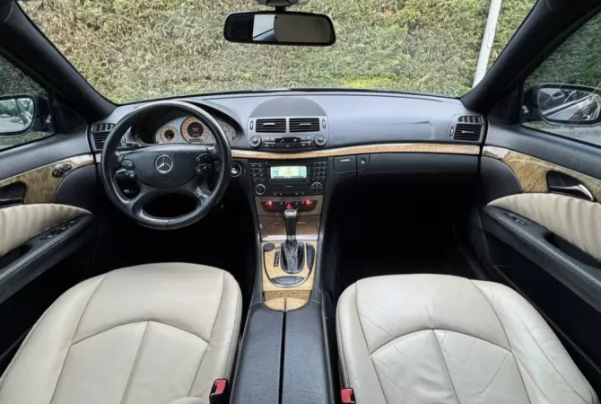 Makina ne shitje ne Tirane, Mercedes-Benz, 2008 Diesel,Kambio Automatik Pagesa 6,800  Euro.