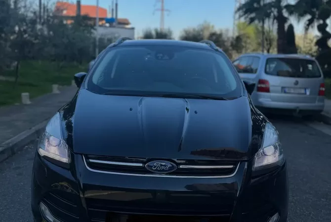 Makina ne shitje ne Tirane, Ford, 2016 Diesel,Kambio Automatik Pagesa 11,500  Euro.
