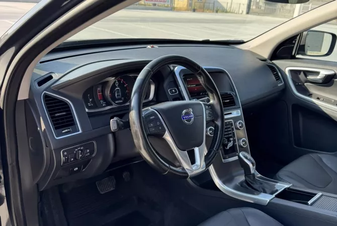 Makina ne shitje  ne Tirane - 11,900 Euro