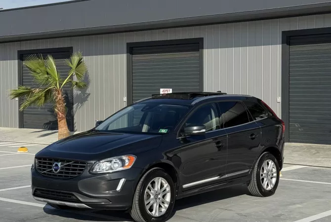 Makina ne shitje ne Tirane, Volvo, 2016 Benzine,Kambio Automatik Pagesa 11,900  Euro.