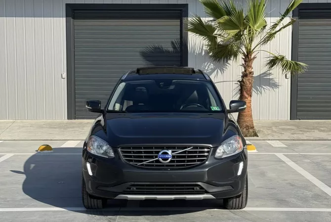 Makina ne shitje ne Tirane, Volvo, 2016 Benzine,Kambio Automatik Pagesa 11,900  Euro.