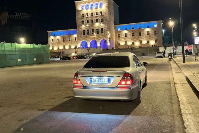 Makina ne shitje  ne Tirane - 4,500 Euro