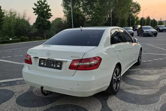 Makina ne shitje  ne Tirane - 10,500 Euro