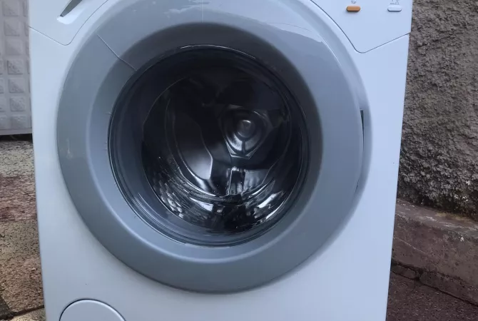 Mobili ed elettrodomestici  a Tirana - 1 Euro