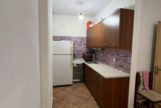 Shtepi ne shitje Apartament ne Sarande, 1+1, Mobilimi Bosh, pa mobiluar, Pagesa 73,000  Euro.