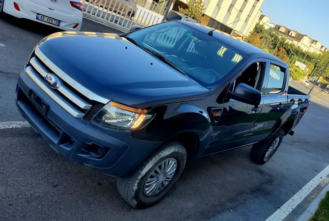 Makina ne shitje ne Tirane, Ford, 2012 Diesel,Kambio Manual Pagesa 9,300  Euro.