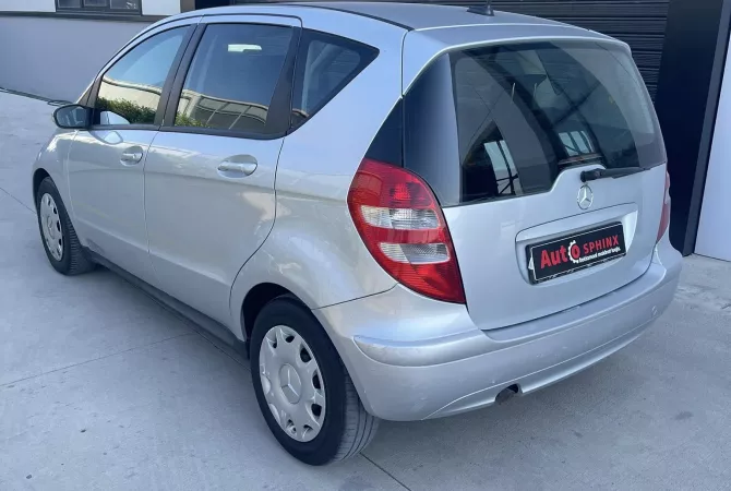 Cars for sale  in Tirana - 2,900 Euro