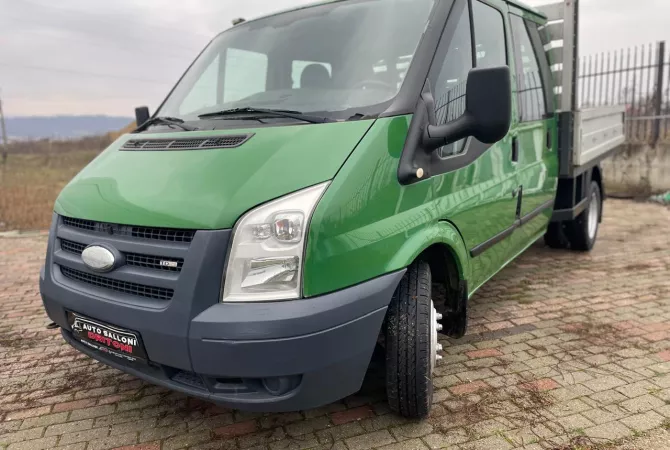 Makina ne shitje  ne Tirane - 5,999 Euro