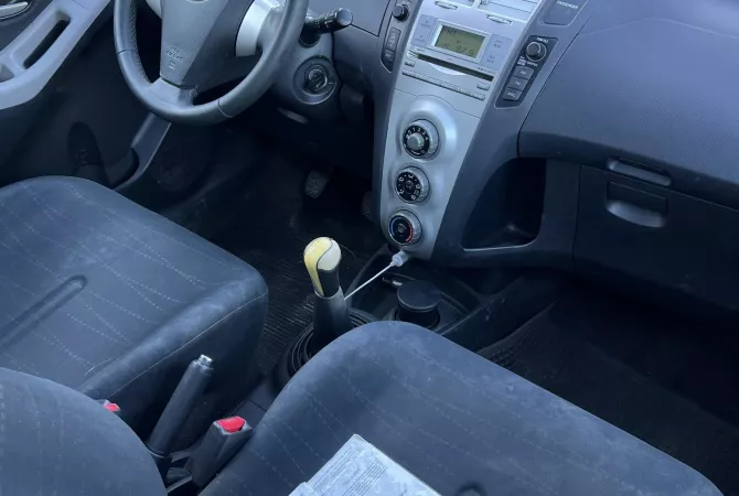 Makina ne shitje ne Tirane, Toyota, 2007 Diesel,Kambio Manual Pagesa 4,000  Euro.