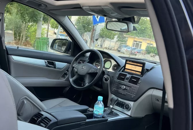 Cars for sale  in Tirana - 7,600 Euro