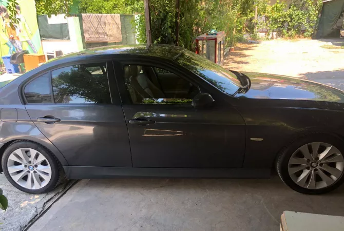 Makina ne shitje ne Tirane - 6,200 Euro
