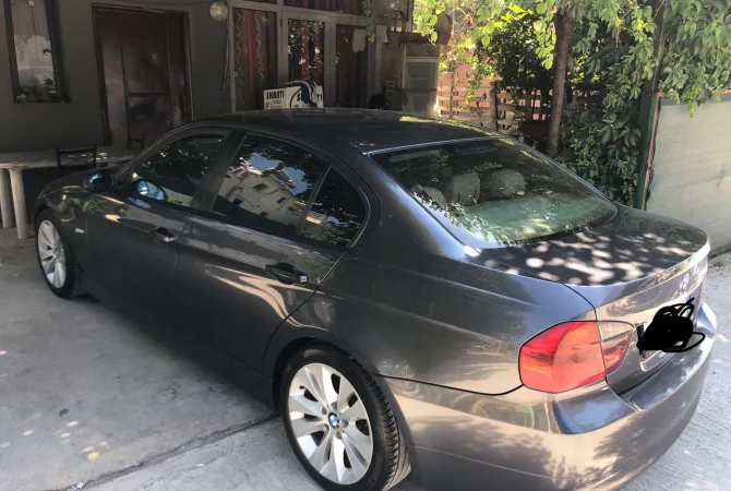 Makina ne shitje  ne Tirane - 6,200 Euro