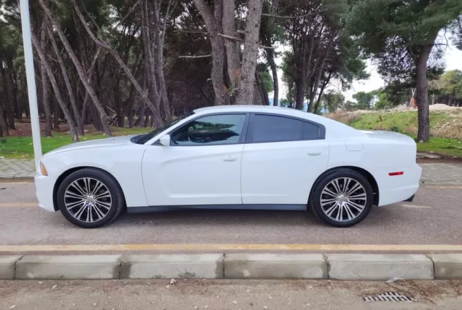 Cars for sale in Vlora - 13,500 Euro