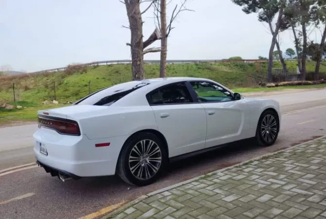 Makina ne shitje  ne Vlore - 13,500 Euro