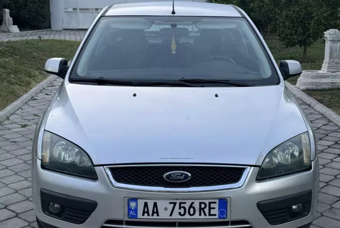 Makina ne shitje  ne Tirane - 3,200 Euro