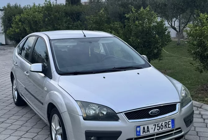 Makina ne shitje ne Tirane - 3,200 Euro