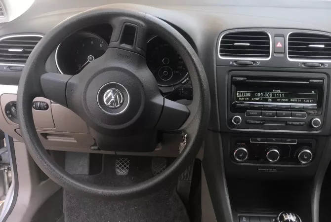 Makina ne shitje ne Tirane - 6,000 Euro