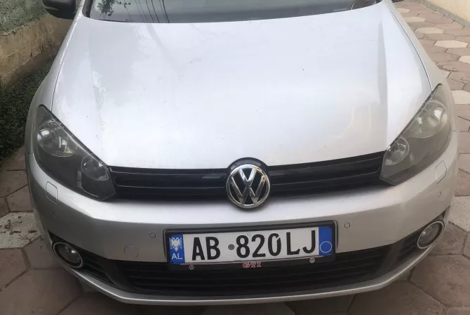 Makina ne shitje ne Tirane, Volkswagen, 2013 Diesel,Kambio Manual Pagesa 6,000  Euro.