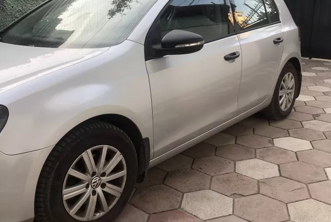 Cars for sale  in Tirana - 6,000 Euro