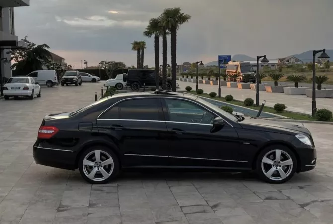 Makina ne shitje ne Tirane - 10,500 Euro