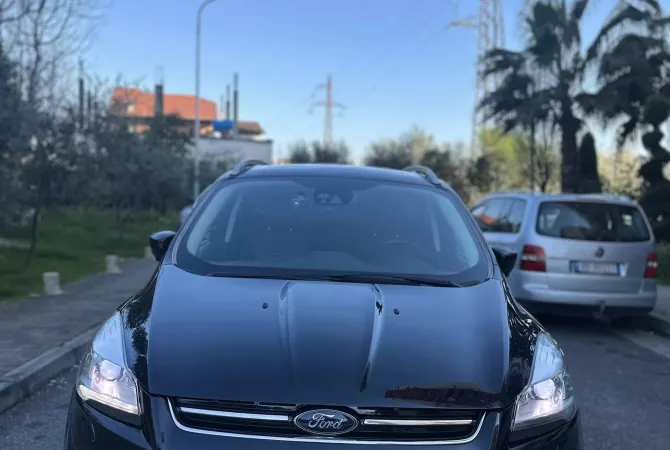 Makina ne shitje ne Tirane, Ford, 2016 Diesel,Kambio Automatik Pagesa 11,500  Euro.