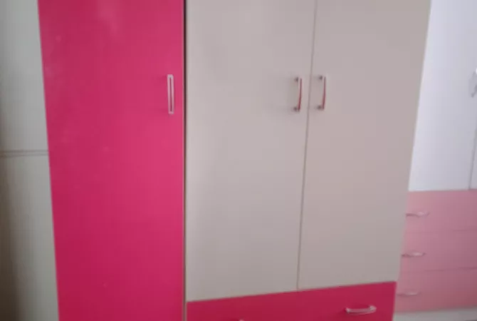 Mobili ed elettrodomestici  a Tirana - 1 Euro
