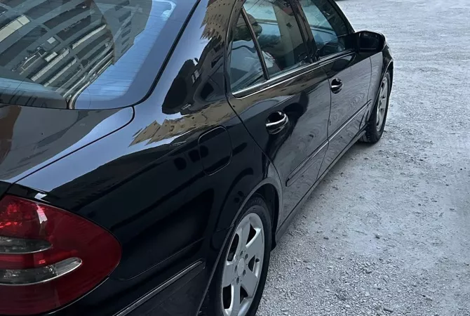 Makina ne shitje  ne Fier - 3,000 Euro
