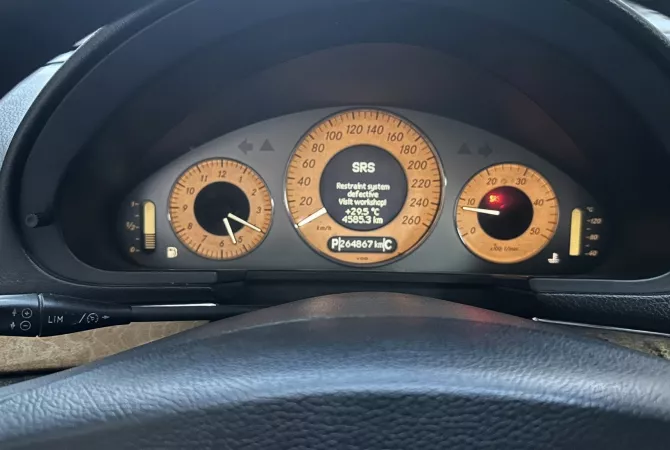 Makina ne shitje  ne Fier - 3,000 Euro