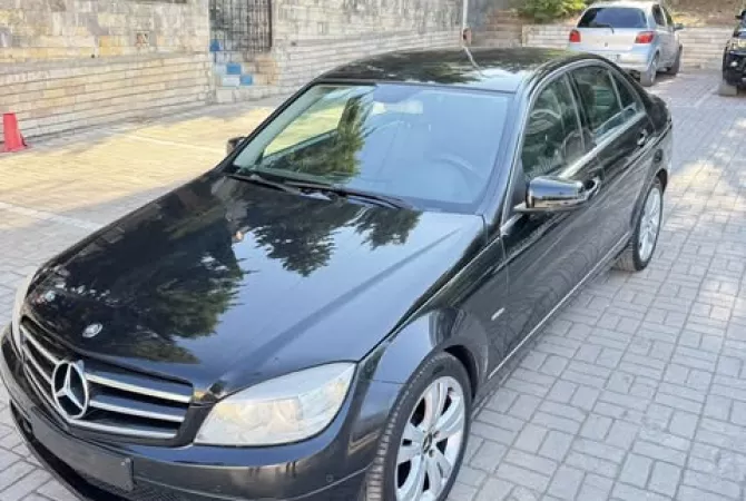 Cars for sale in Tirana - 6,600 Euro