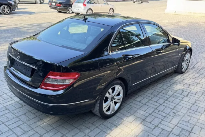 Auto in Vendita  a Tirana - 6,600 Euro