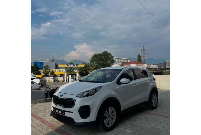 Cars for sale in Tirana - 9,800 Euro