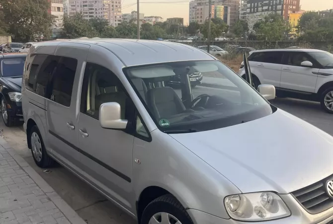 Cars for sale in Tirana - 6,000 Euro
