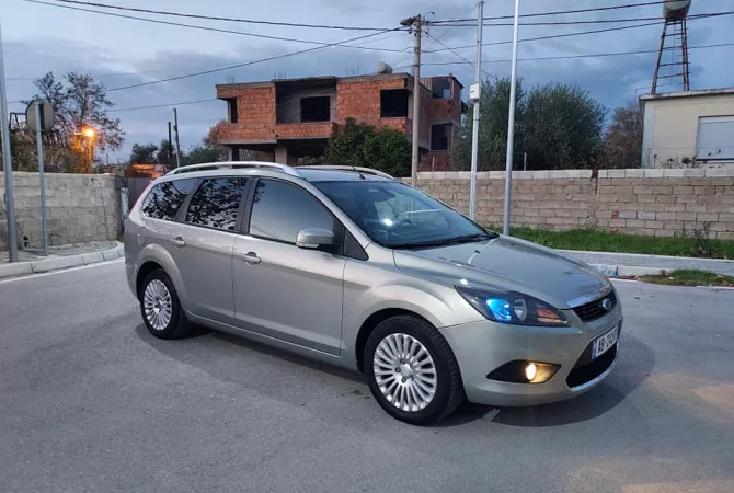 Makina ne shitje ne Tirane - 4,300 Euro
