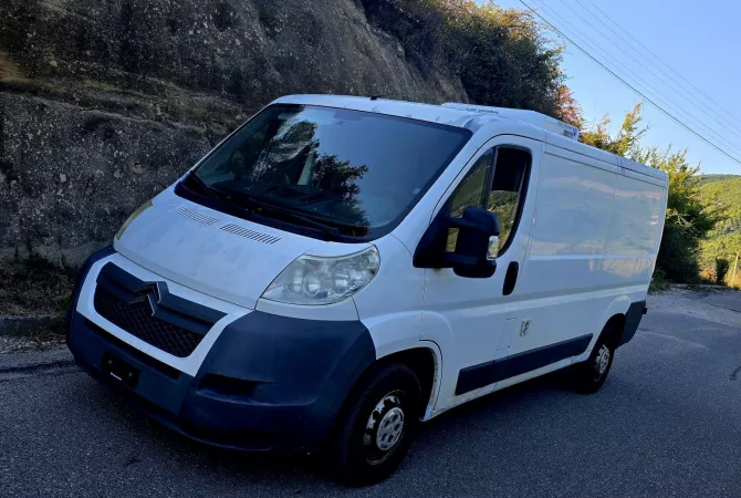 Cars for sale in Tirana - 630,000 Leke