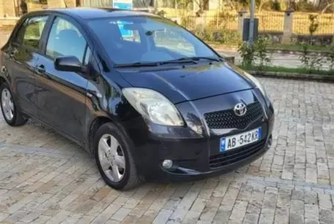 Makina ne shitje ne Pogradec - 3,300 Euro