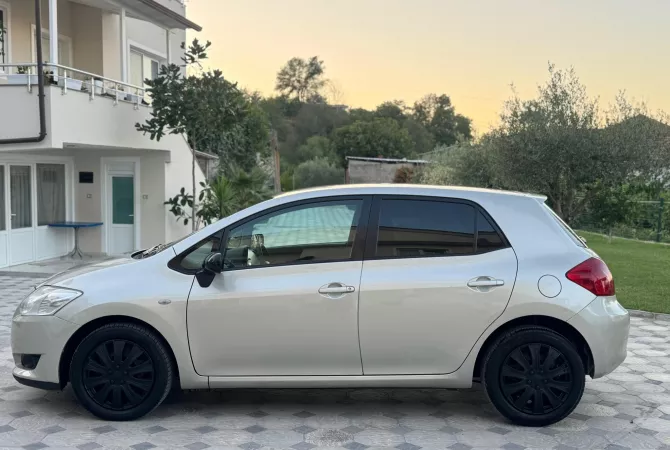 Cars for sale in Tirana, Toyota, 2008 Diesel,Kambio Manual Payment 4,400  Euro.