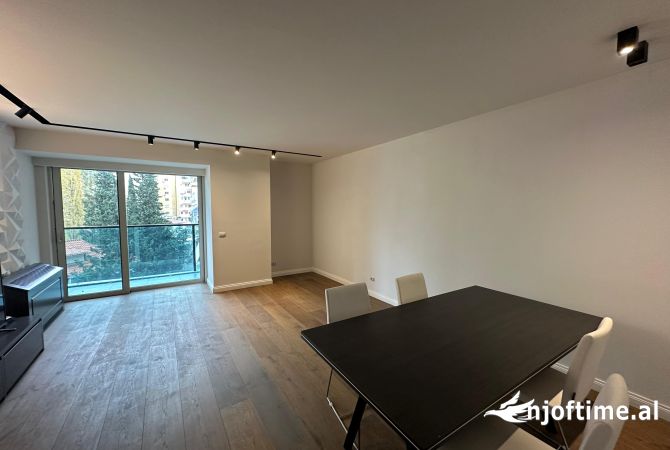 JEPET AMBIENT PER ZYRA ME QIRA TE AMBASADOR 3