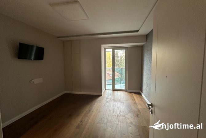 JEPET AMBIENT PER ZYRA ME QIRA TE AMBASADOR 3