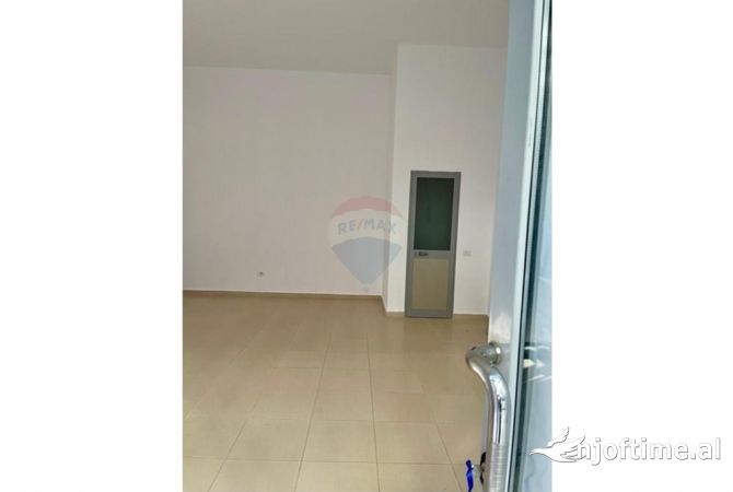 SHITET DYQAN 40m2 PRANI KLINIKES GLOZHENI