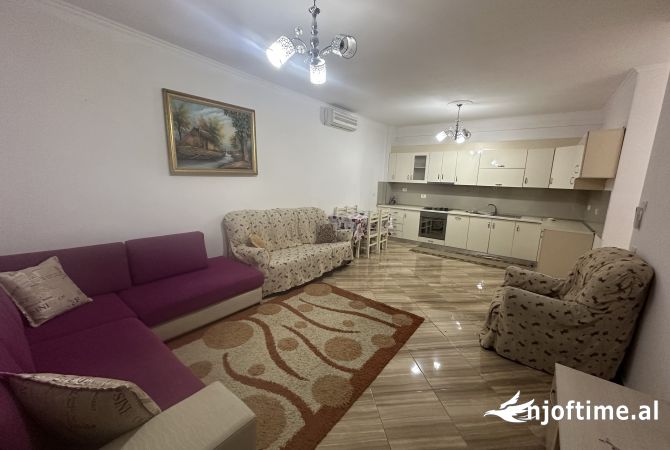 Shtepi me qera 2+1 ne Tirane - 50,000 Leke