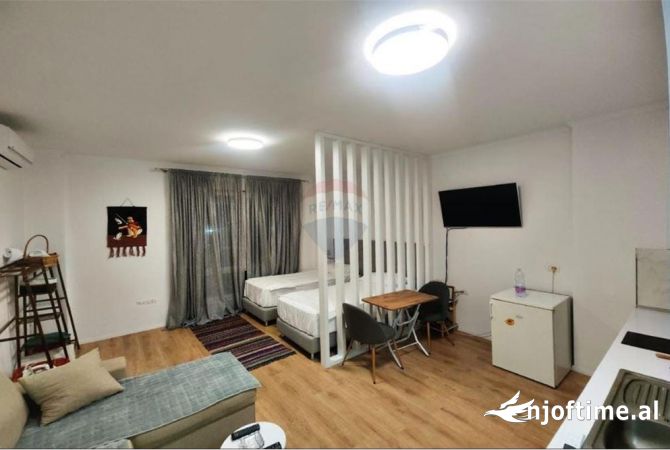 Shtepi me qera Garsoniere ne Tirane - 400 Euro