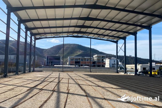 Ambient biznesi me qera 4+1 ne Tirane - 7,500 Euro