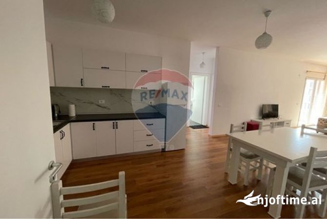 Shtepi me qera 2+1 ne Tirane - 600 Euro