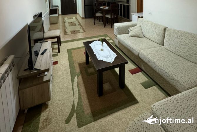 Shtepi me qera 2+1 ne Tirane - 43,000 Leke