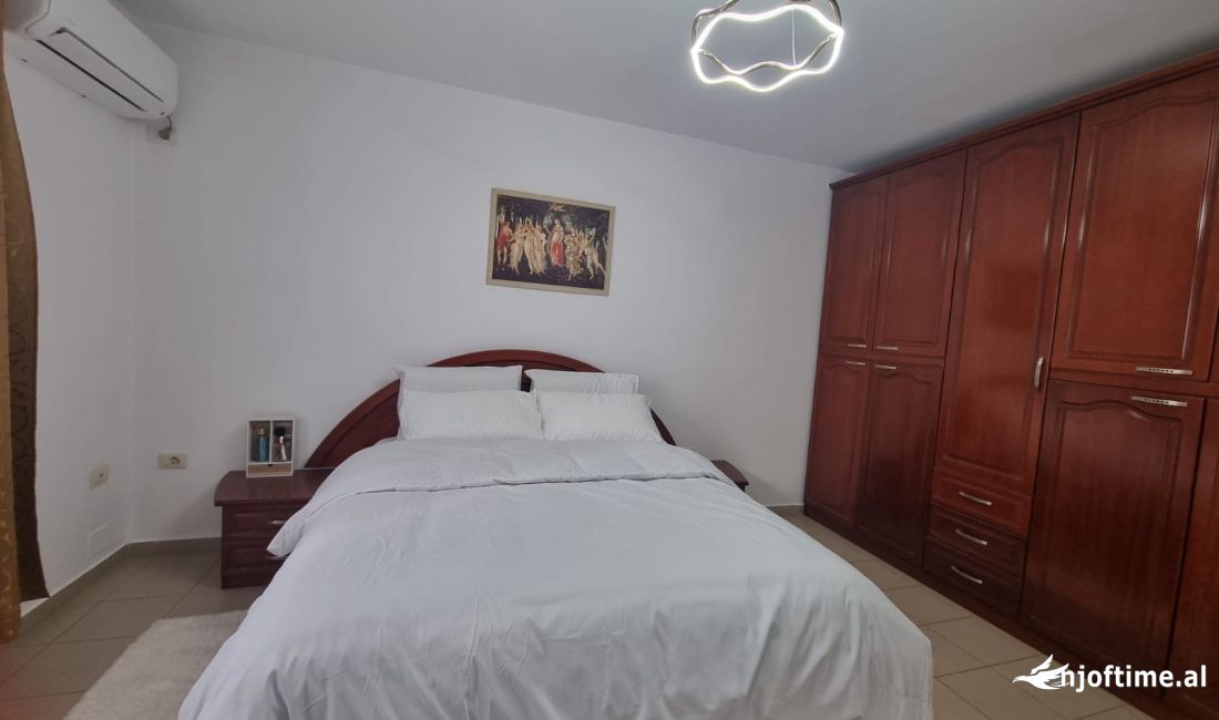 Shtepi me qera Apartament ne Tirane, 1+1, Mobilimi E mobiluar, Pagesa 50,000  Leke.